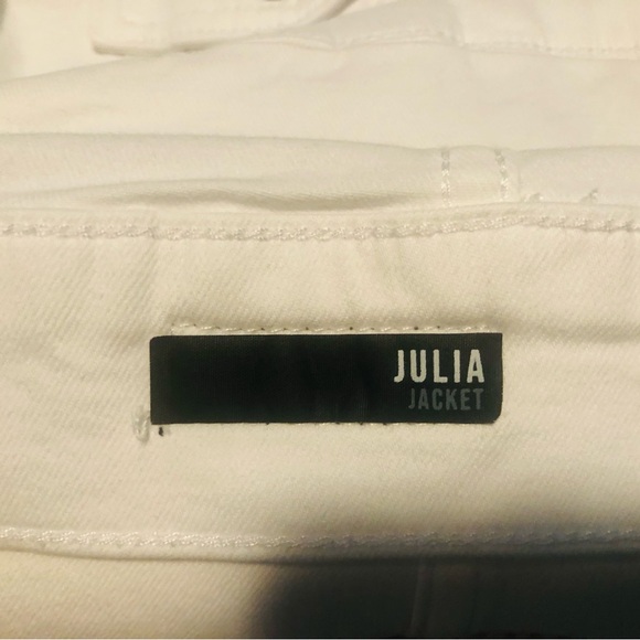 Kut From The Kloth: Julia Denim Jacket. Optic White. Size: Small. - Picture 8 of 8